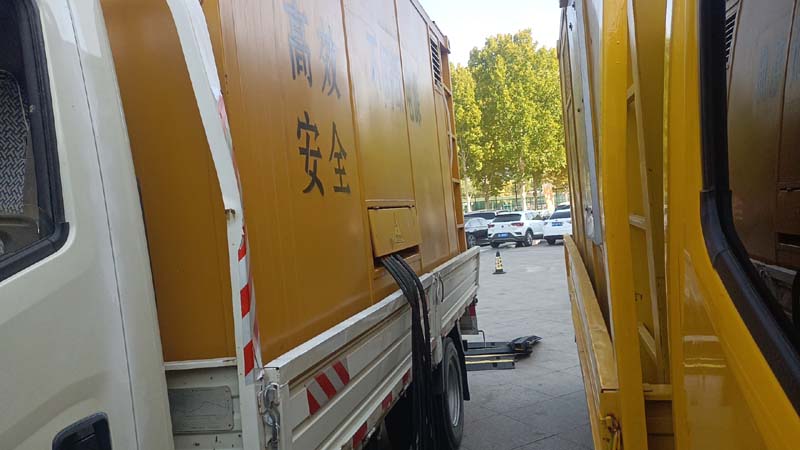 九龙如何判断柴油发电机组和UPS电源的切换时间是否符合要求？