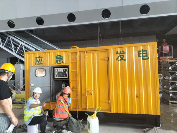 九龙怎样判断空气滤清器是否需要更换？